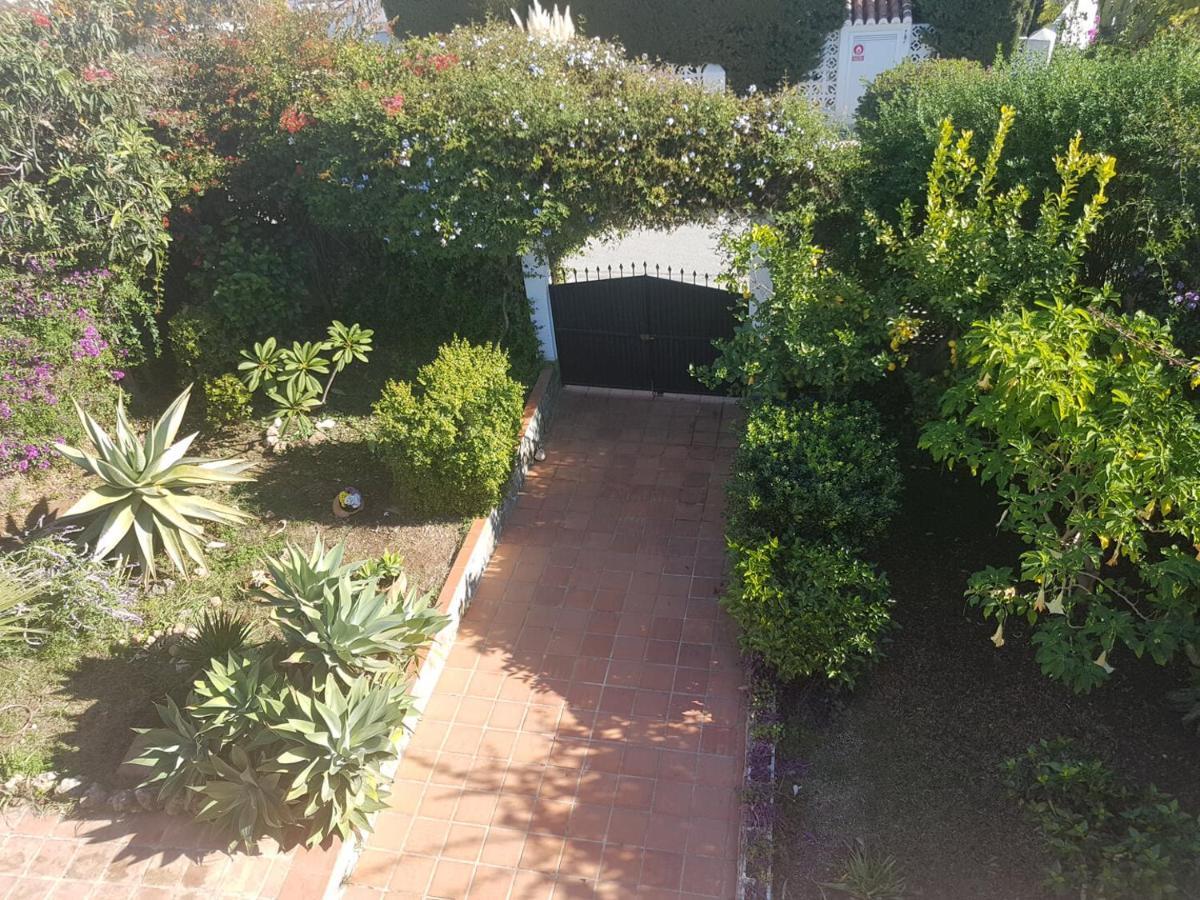 Bonita Villa En Nerja Casa Palomas Экстерьер фото